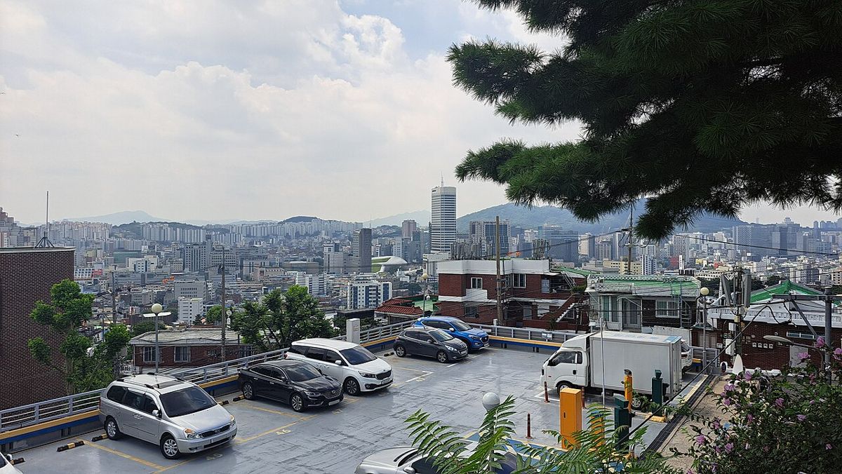 Naksan Park (Seoul City Wall Trail)