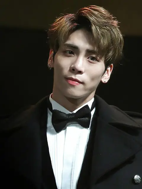 Jonghyun at 2016 Korean Popular Culture And Arts Awards.jpg