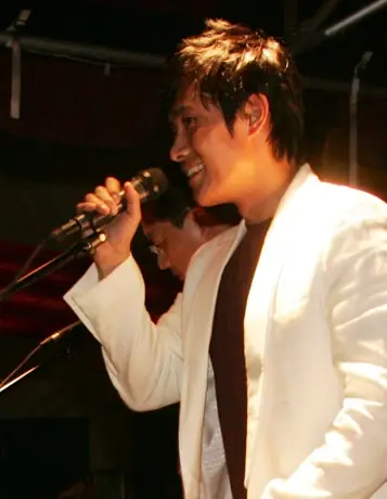 Lee Byung-hun.jpg