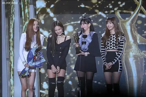 180125 서울가요대상 - 블랙핑크 (3).png