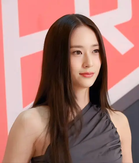 KRYSTAL JUNG - TAG HEUER - 2025.03.21 - P4.jpg