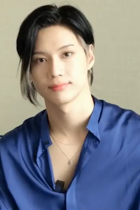 Taemin in Marie Claire interview in July 2021 01.png