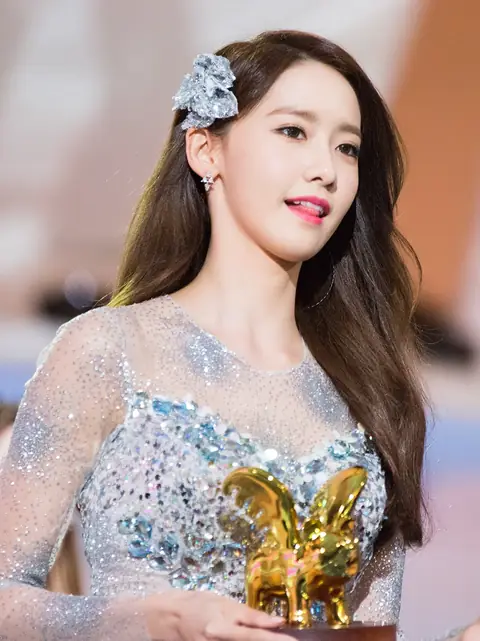 YoonA at Style Icon Asia 2016 02.jpg