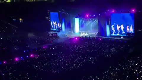 BTS Love Yourself - Speak Yourself tour at Rose Bowl, Pasadena (California), 4 May 2019 04.jpg