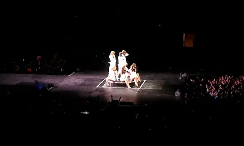 Girls' Generation—2011 SMtown concert2.jpg