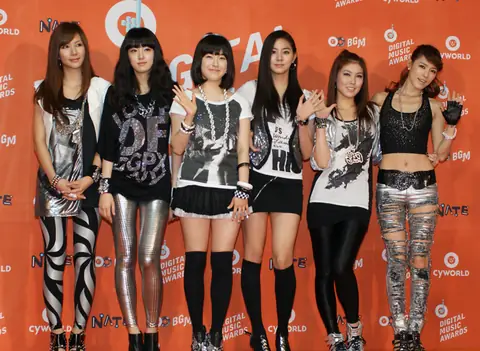After School 34th & 35th Cyworld Digital Music Awards.png