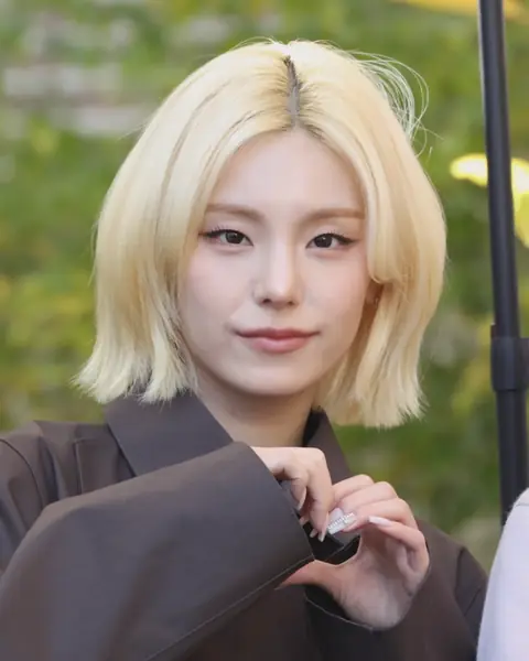251110 Hwang Yeji from ITZY.png