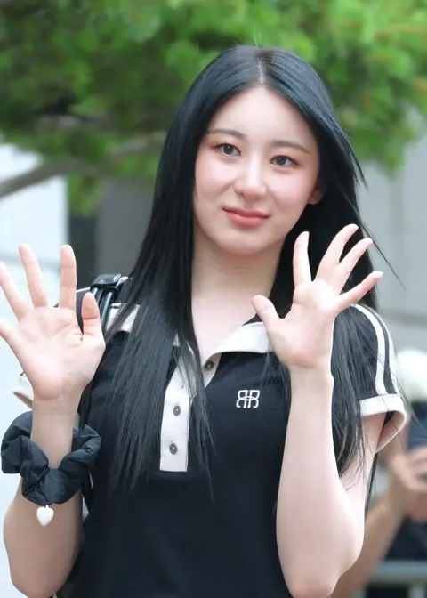 Chaeyeon arriving at Music Bank in July 2024.