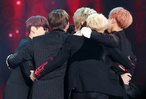 BTS win first Daesang (Grand Prize) at Melon Music Awards, 19 November 2016.jpg