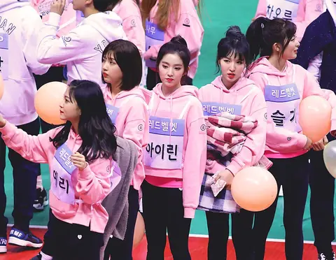 170116 레드벨벳 아육대.jpg