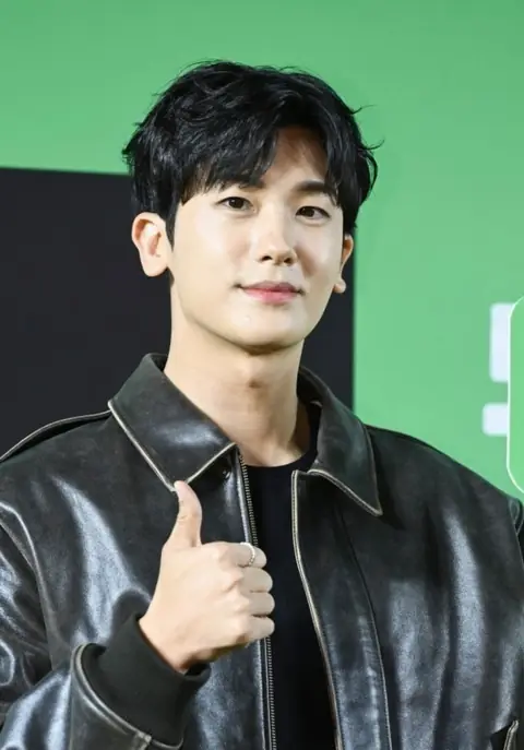 20230425 Park Hyung-sik 박형식.jpg