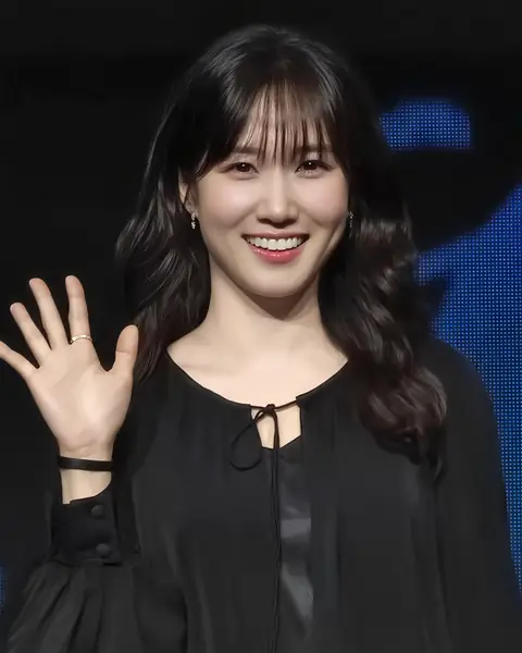 250317 Park Eun Bin (박은빈).png