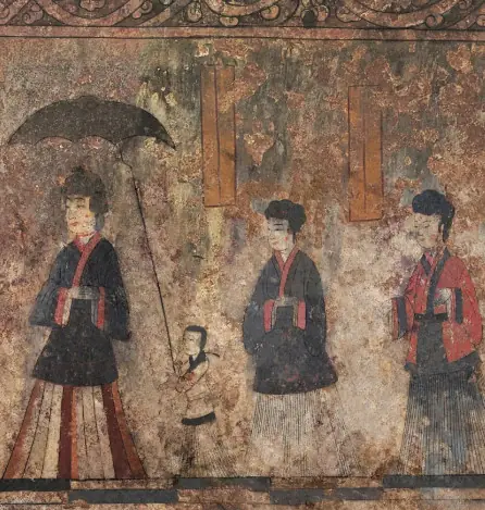 Goguryeo mural female noble hanbok.jpg