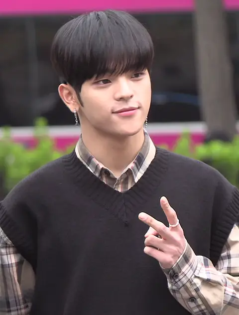 190419 Stray Kids 宇珍.png