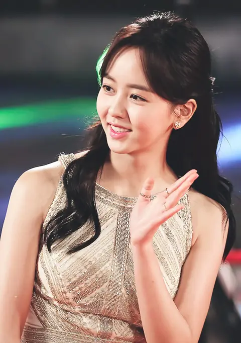 161231 KBS연기대상 김소현 직찍 (1).jpg