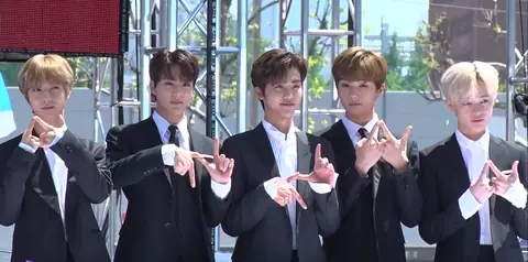 NCT Dream during the opening ceremony of the C Festival 2019 02.png