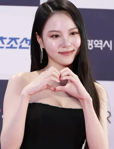 Lee Yul-eum in July 2024 02.jpg