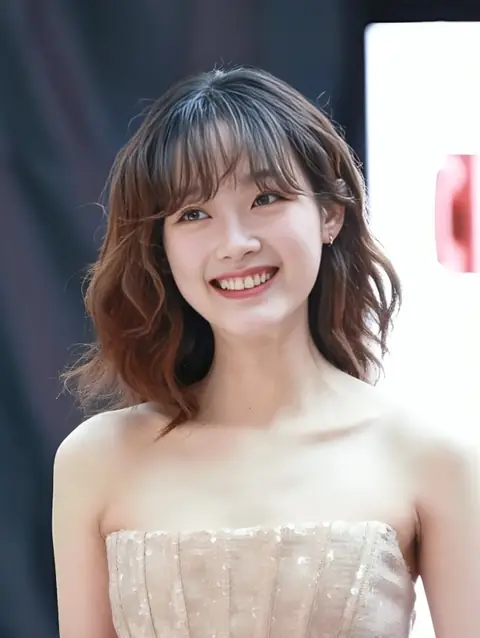240823 Lee Yoo-mi (NARS Photo wall).jpg