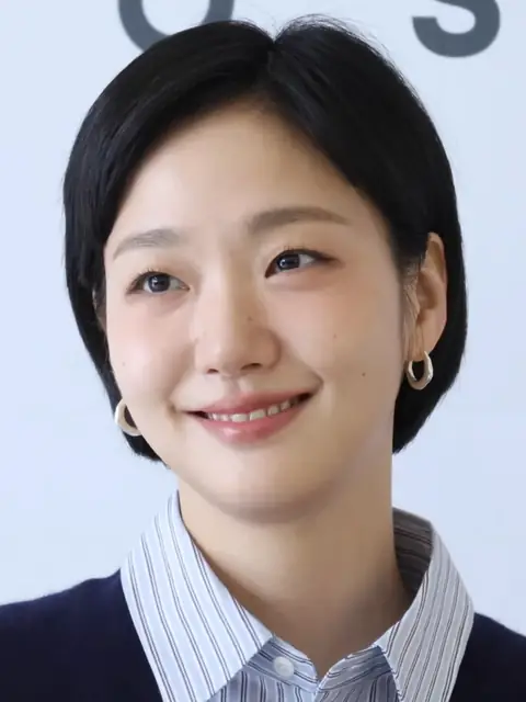082125 Kim Go-eun at a Maradi Mercredi brand event 02.png