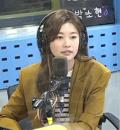 210430 정소민.jpg