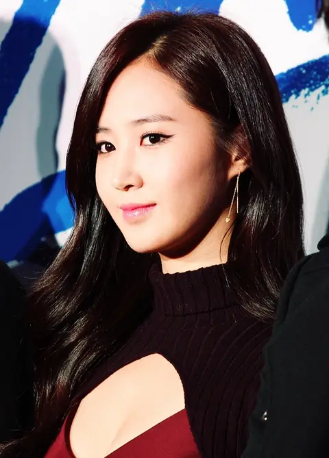 Kwon Yu-ri at No Breathing VIP premiere on October 2013 01.jpg