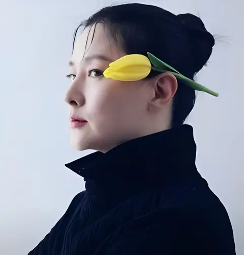 Lee Young-ae for Marie Claire Korea Cover in February 2021.jpg