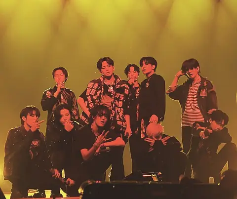 230415 트레저 Hello Tour in Manila.jpg