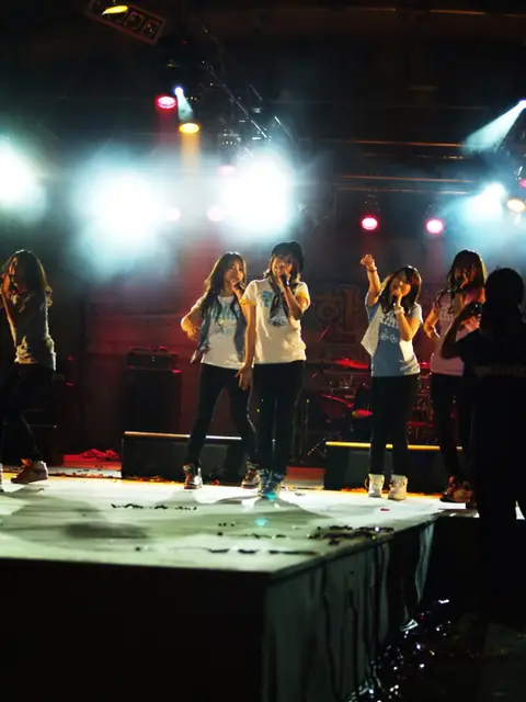 KARA Korean Idol group.jpg