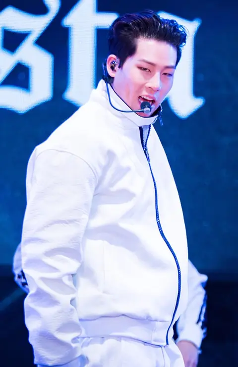 Lee Joo-heon at Old School Public Broadcasting in October 2016 01.jpg