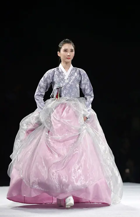 Hanbok Day 2016 29 (30467033136).jpg