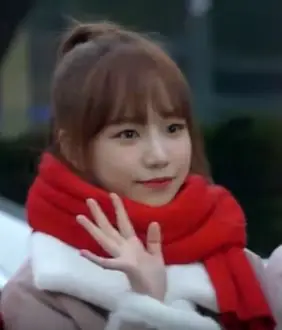 181102 아이즈원 조유리.jpg