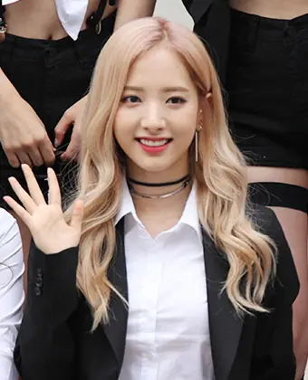 160819 뮤뱅 출근길 직찍 우주소녀 '비밀이야~ 09.jpg