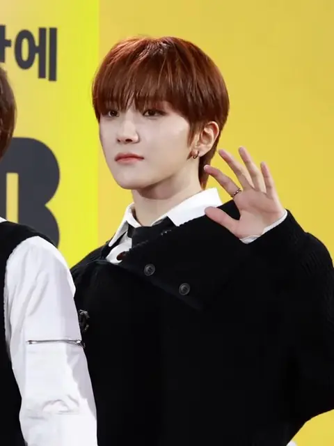 Woonhak of BoyNextDoor at MMA Awards, 2023 (20231202).jpg