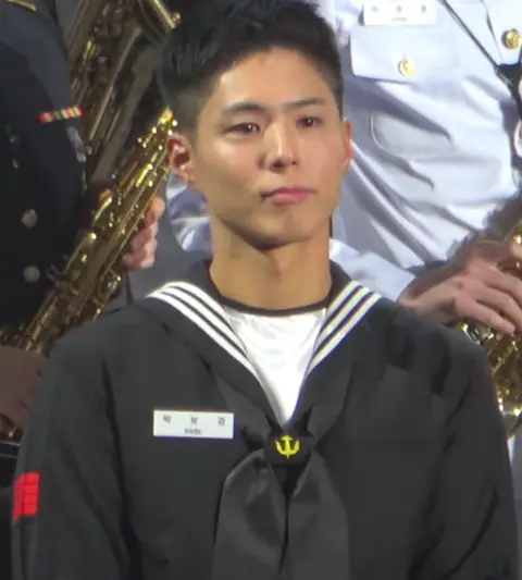 Park Bo-gum 박보검 at a Republic of Korea Navy concert in November 2021 2.png