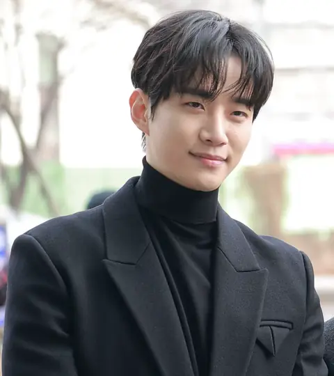 Lee Jun-ho 이준호 211228.png