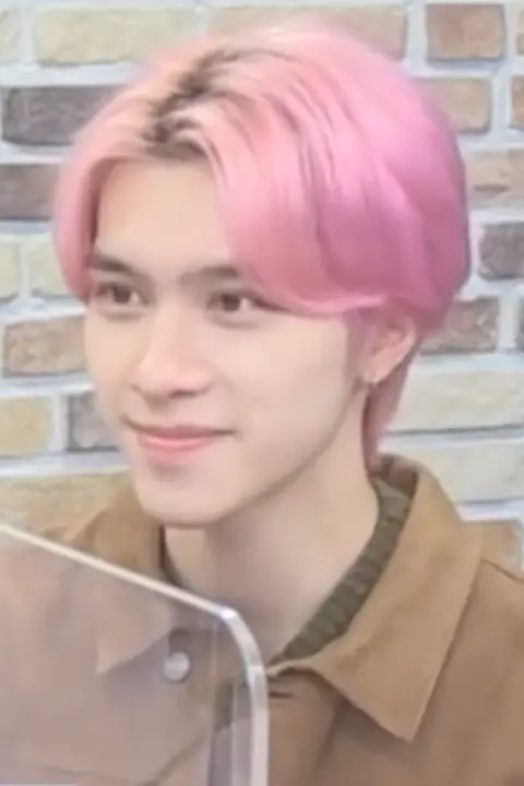 Hendery Wong 보는 라디오 201124 02.png