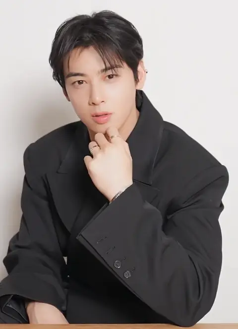 Cha Eun-woo for Marie Claire Korea in March 2025 3.png