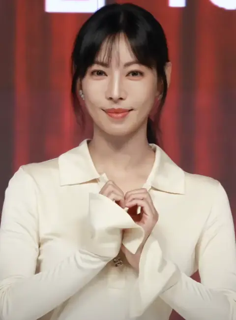 Kim So-yeon in October 2024 02.png