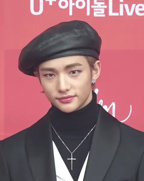 190106 Stray Kids 鉉辰.png