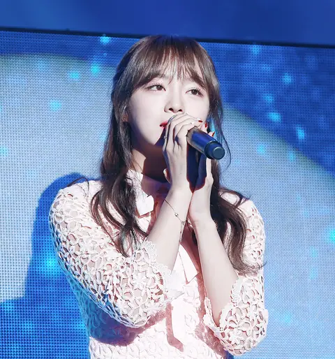 161229 SBS 가요대전 김세정 (1).png