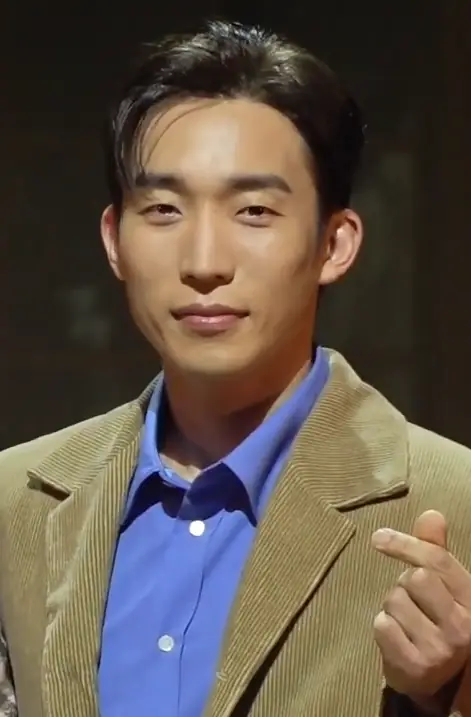 Lee Sang-yi for Shakespeare in Love play press conference e.png