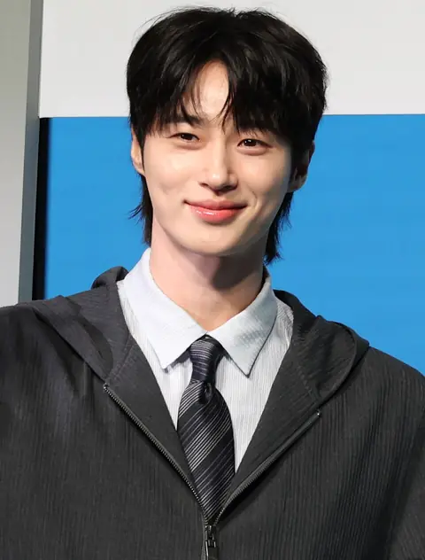 Byeon Woo-seok.jpg