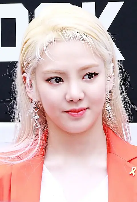 170416 카시오 팬싸인회 효연 직찍 01.jpg