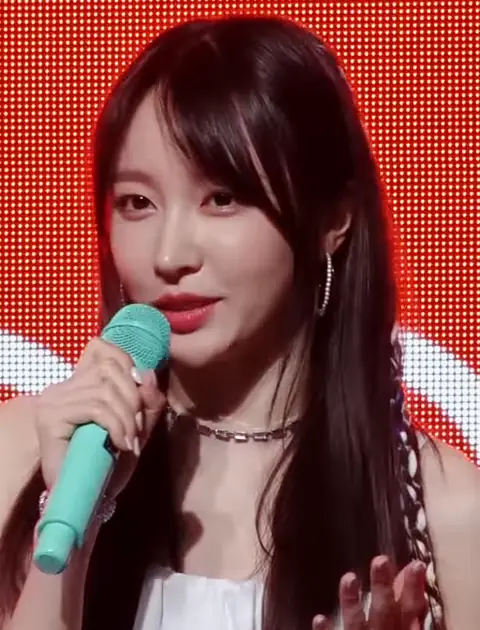 Hani in a showcase on May 15, 2019.png