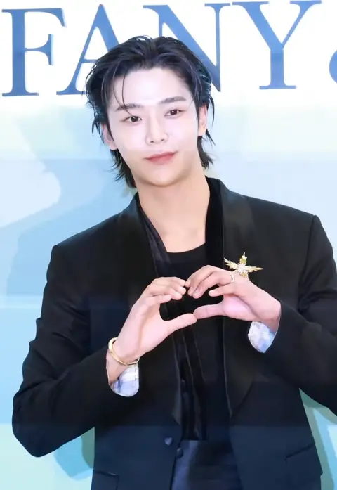 231214 Rowoon.jpg