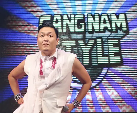 Gangnam Style PSY 17logo (8037750783).jpg