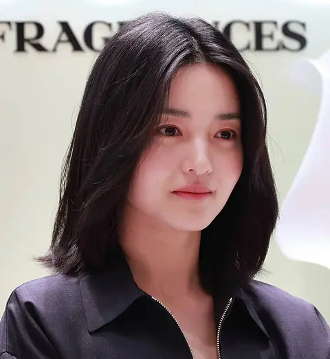 KIM TAERI (김태리) - PRADA - 2025.04.21 - P3.jpg