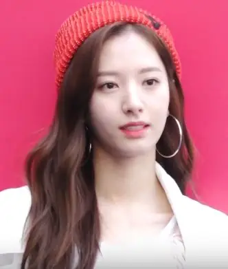190324 우주소녀 보나.jpg