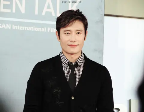 2016-10-07 Lee Byung-hun Busan International Film Festival (4).jpg