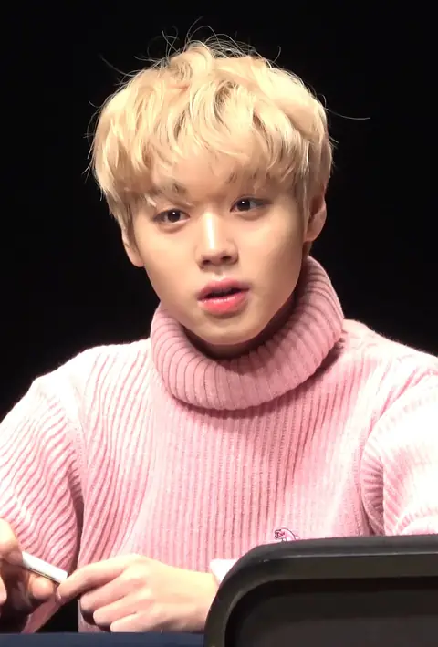 171118 핫트랙스 팬싸인회 박지훈.jpg